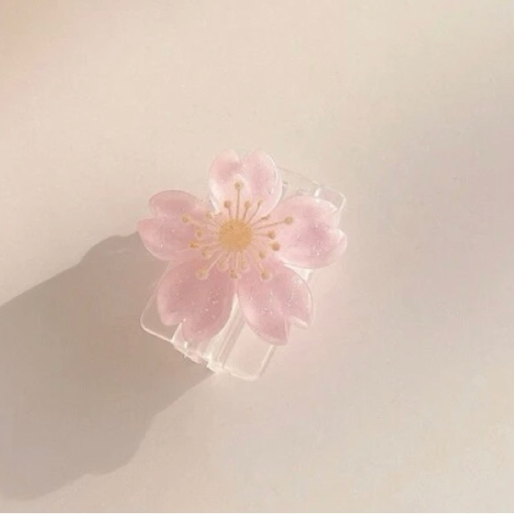 Flower Decor Phone Cable Protector - Picture 2 of 3